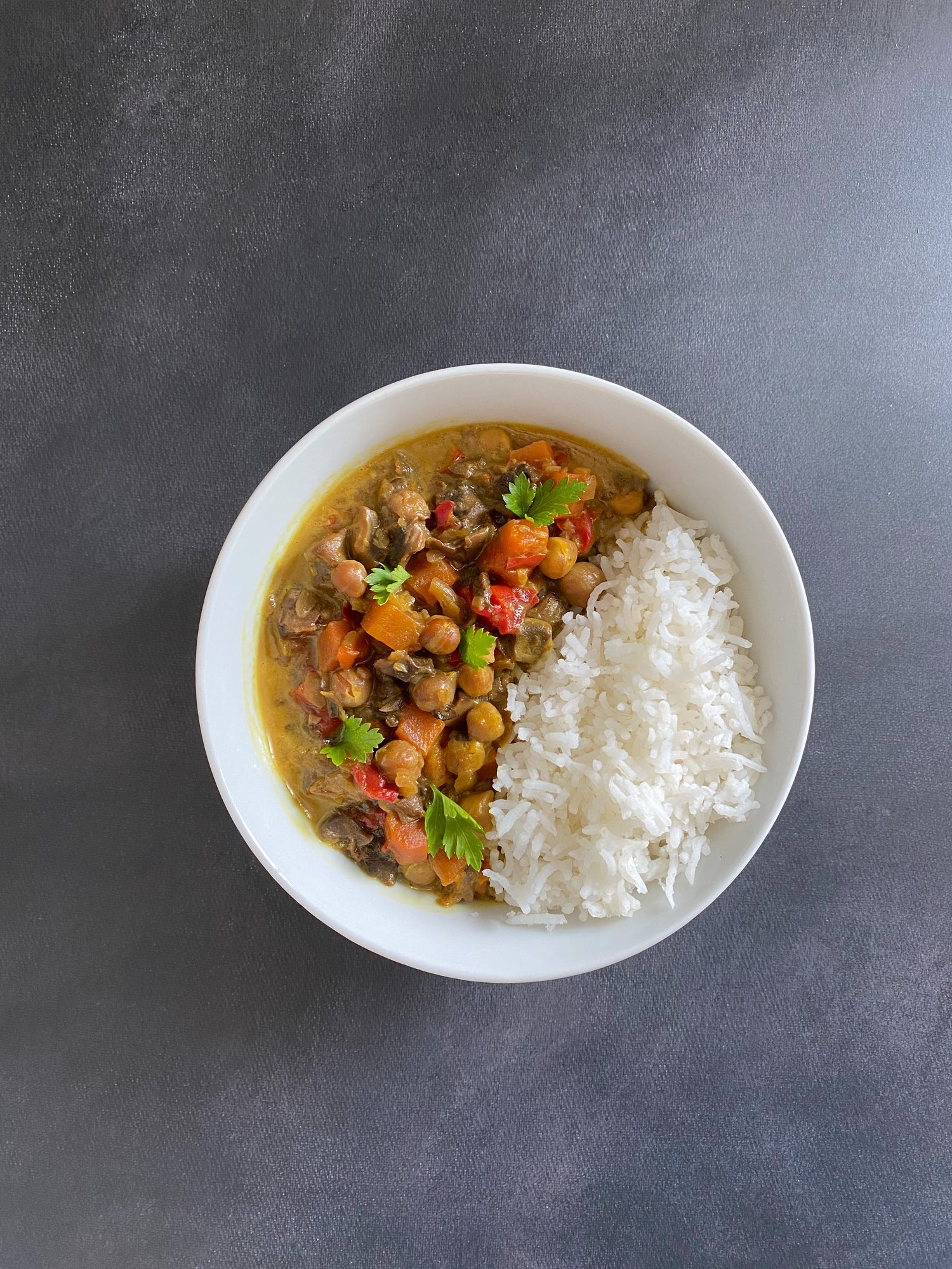 CHICKPEA AND CHESTNUT MUSHROOM CURRY
