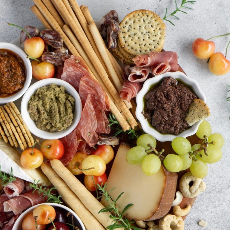 DIPS & SPREADS