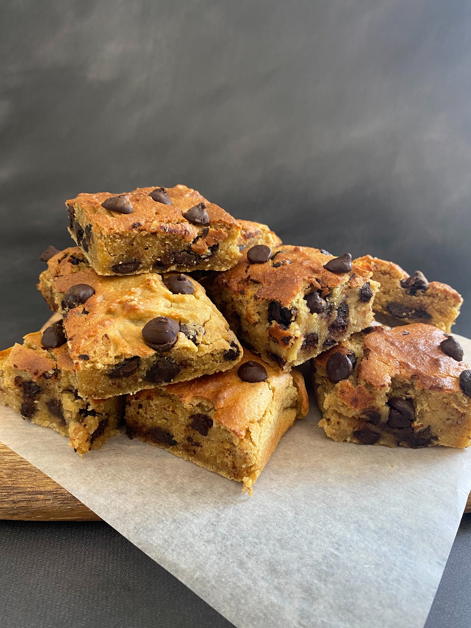 CHICKPEA BLONDIES